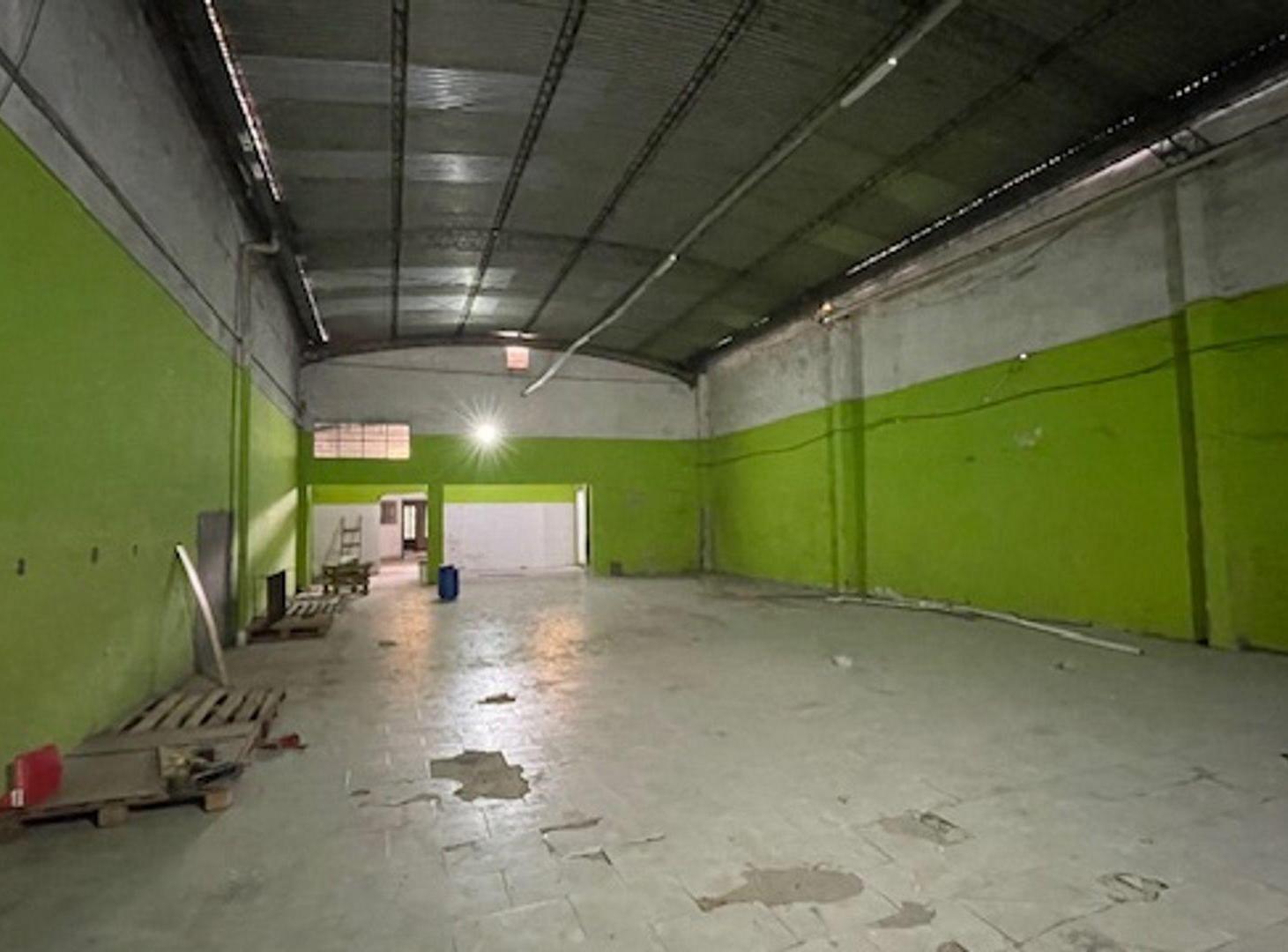 Foto de Depósito a la venta en La Plata, imagen 3