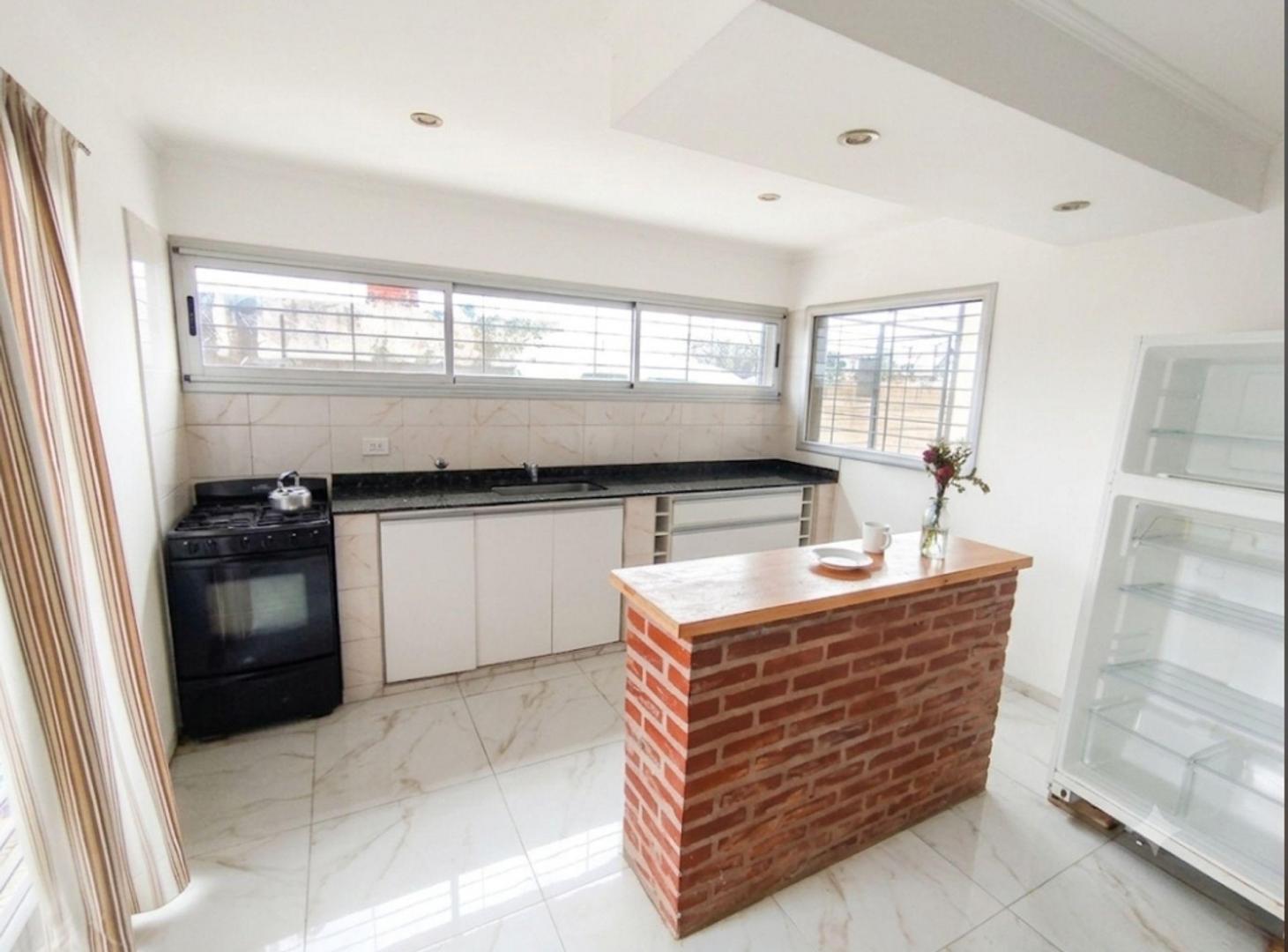 Foto de CASA EN VENTA 3 DORMITRIOS CON JARDIN, imagen 1