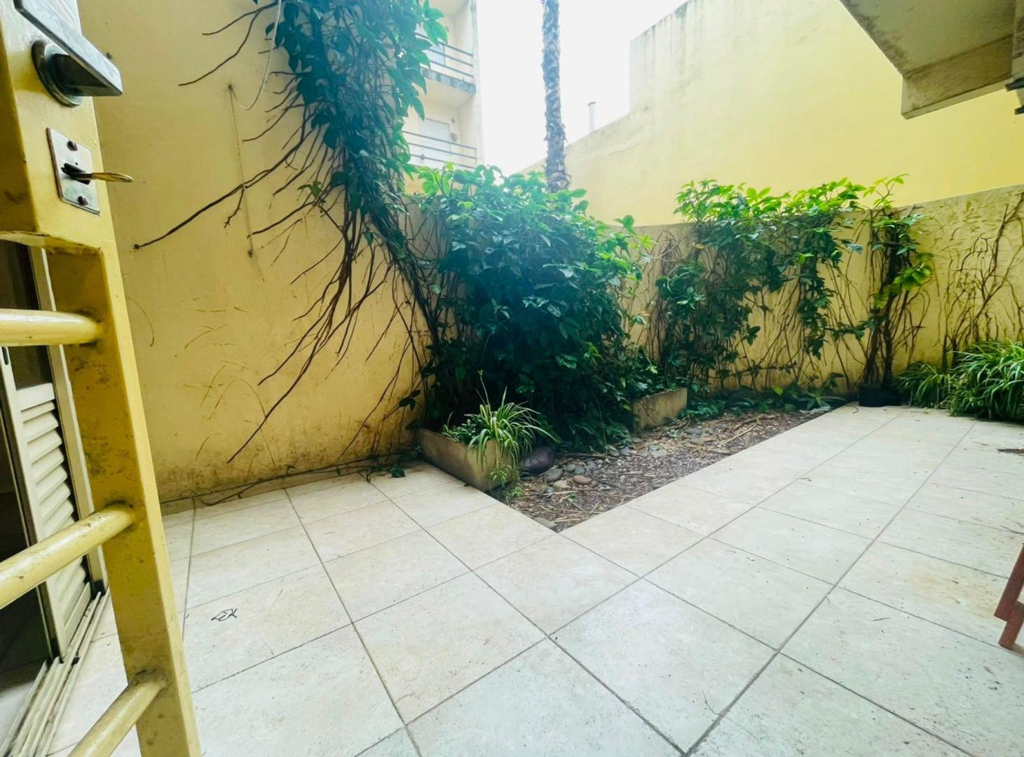 Foto de PH en venta en La Plata, imagen 3