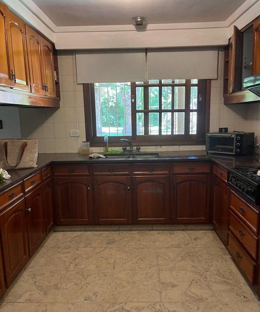 Foto de CASA EN VENTA CON PILETA, RANELAGH, imagen 2