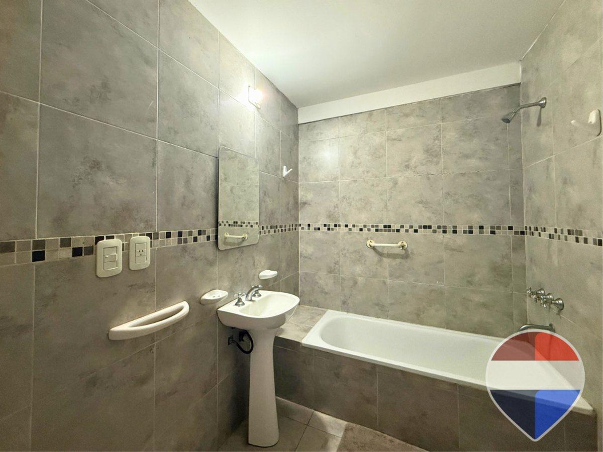 Foto de Monoambiente en venta, La Plata, imagen 2