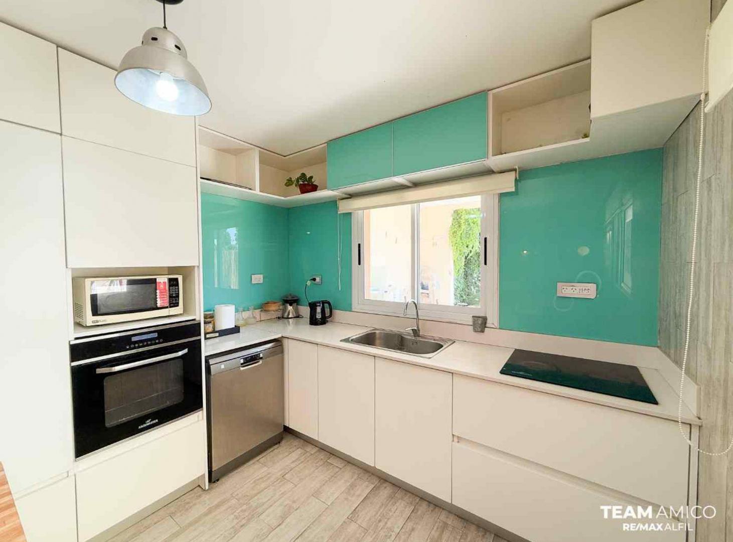 Foto de Casa 3 dormitorios en venta La Plata + pileta, imagen 2