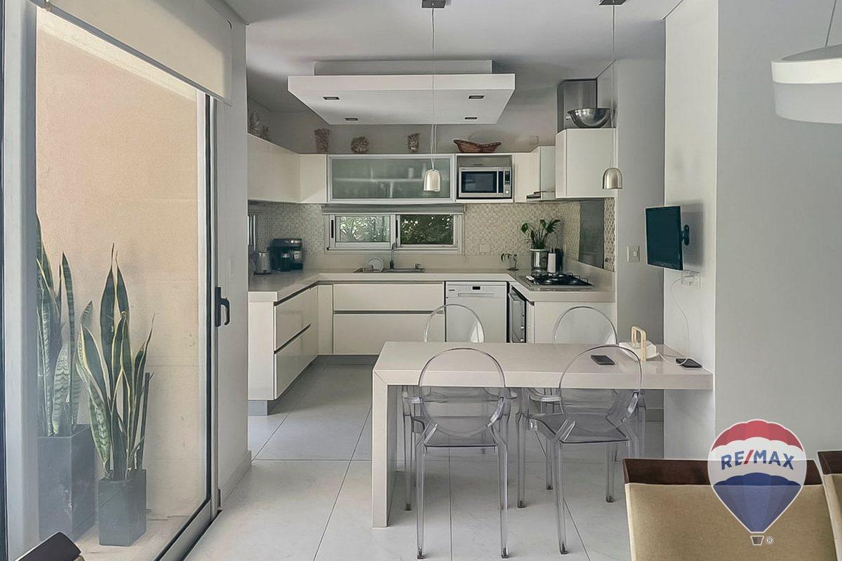 Foto de CASA EN VENTA EN MIRALAGOS, imagen 2