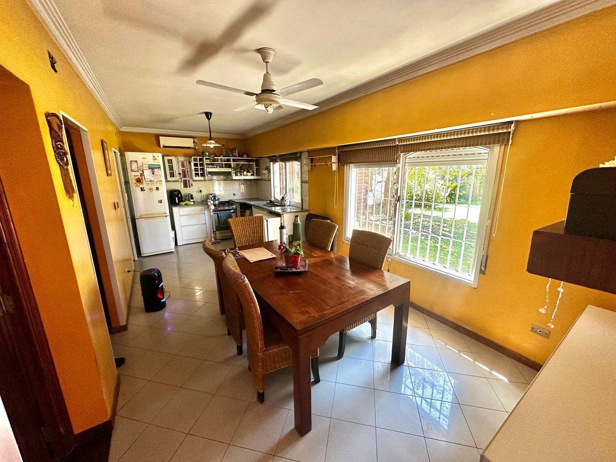CASA EN VENTA BERAZATEGUI