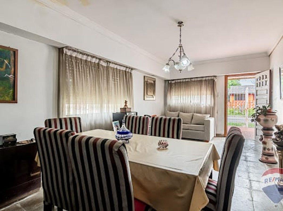 Foto de CASA + DEPARTAMENTO EN VENTA EN LA PLATA, imagen 1