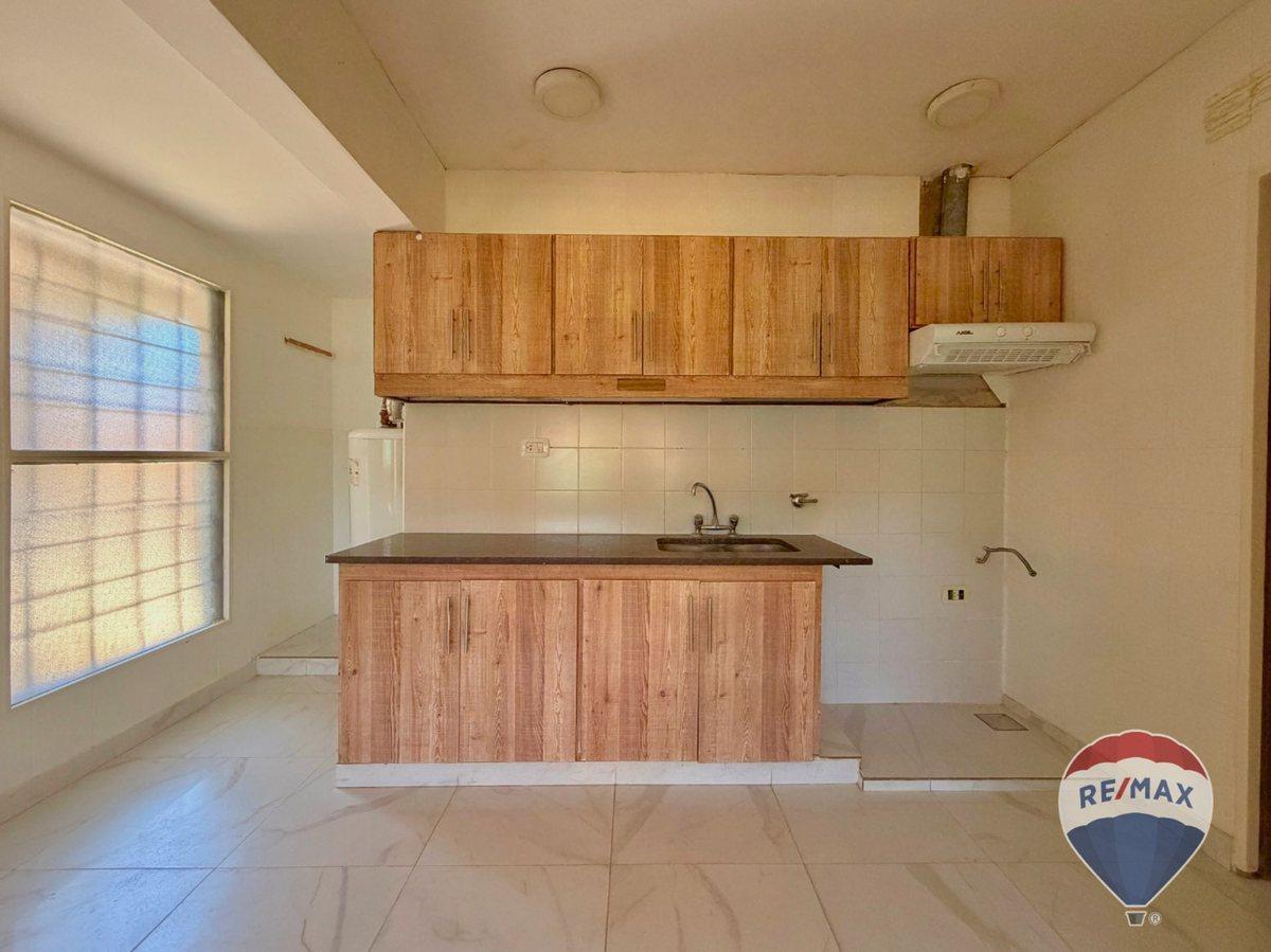 Foto de CASA EN VENTA EN LA PLATA - LOS HORNOS, imagen 1