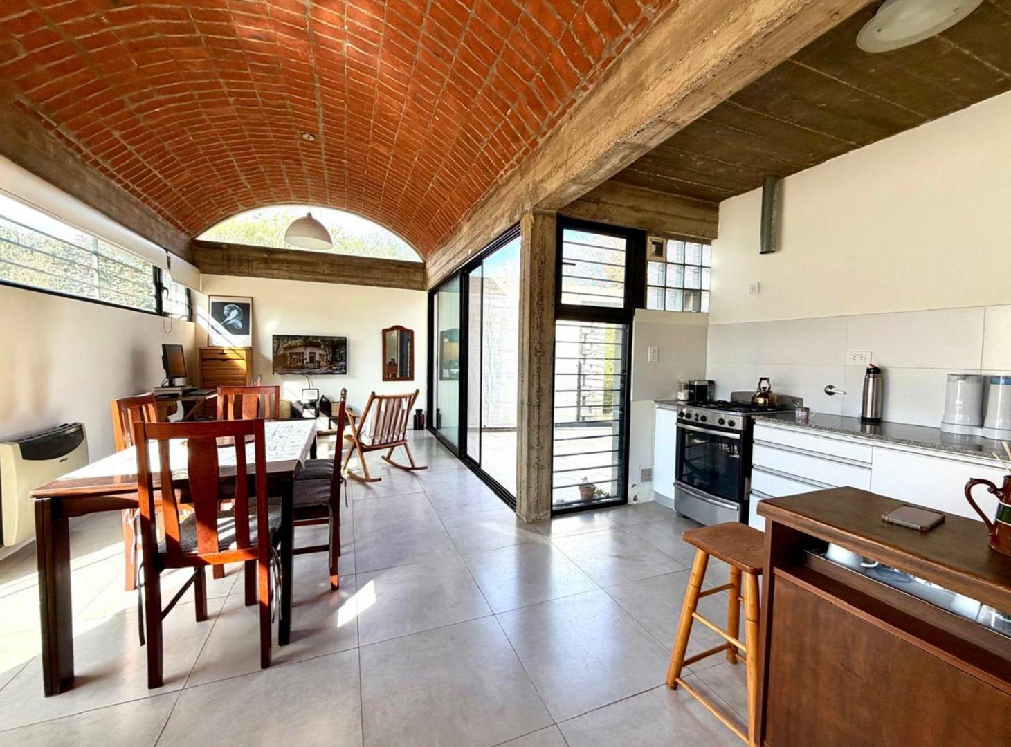 Foto de Venta casa con jardin La Plata, imagen 1