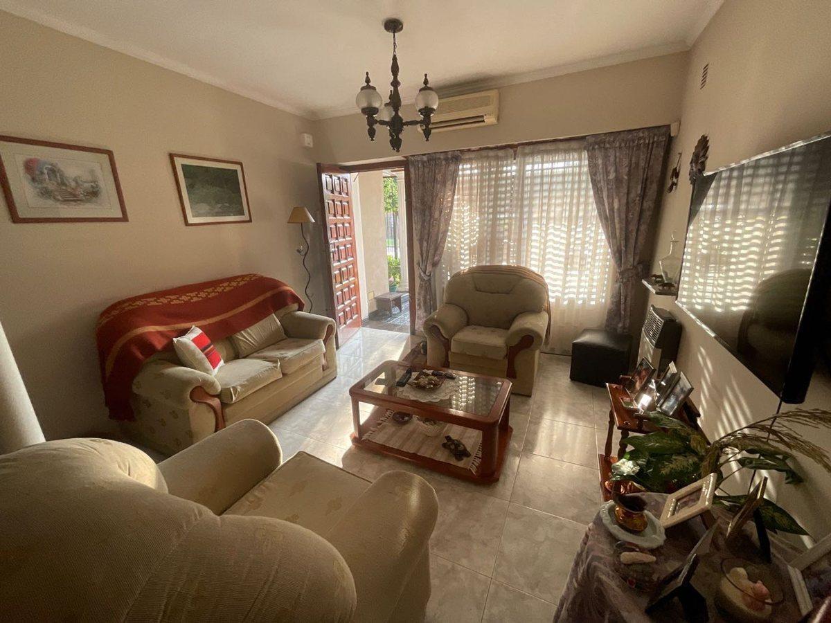 Foto de CASA EN VENTA QUILMES, imagen 1