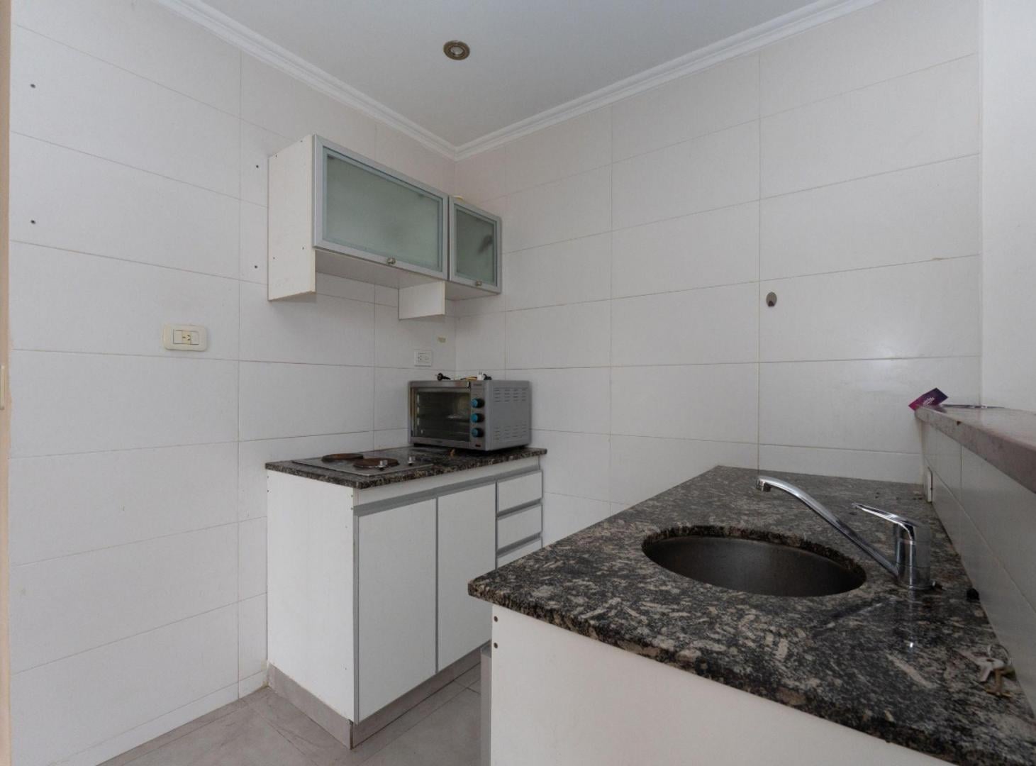 Foto de VENTA MONOAMBIENTE DIVISIBLE 41M2 FLORESTA, imagen 4