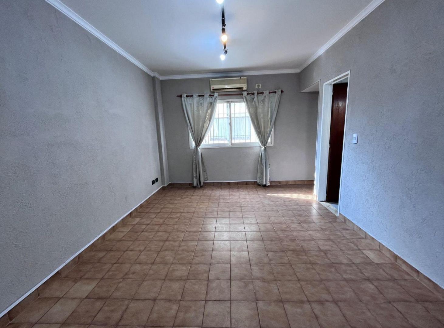 Foto de DEPARTAMENTO 1 DORMITORIO EN VENTA, imagen 3