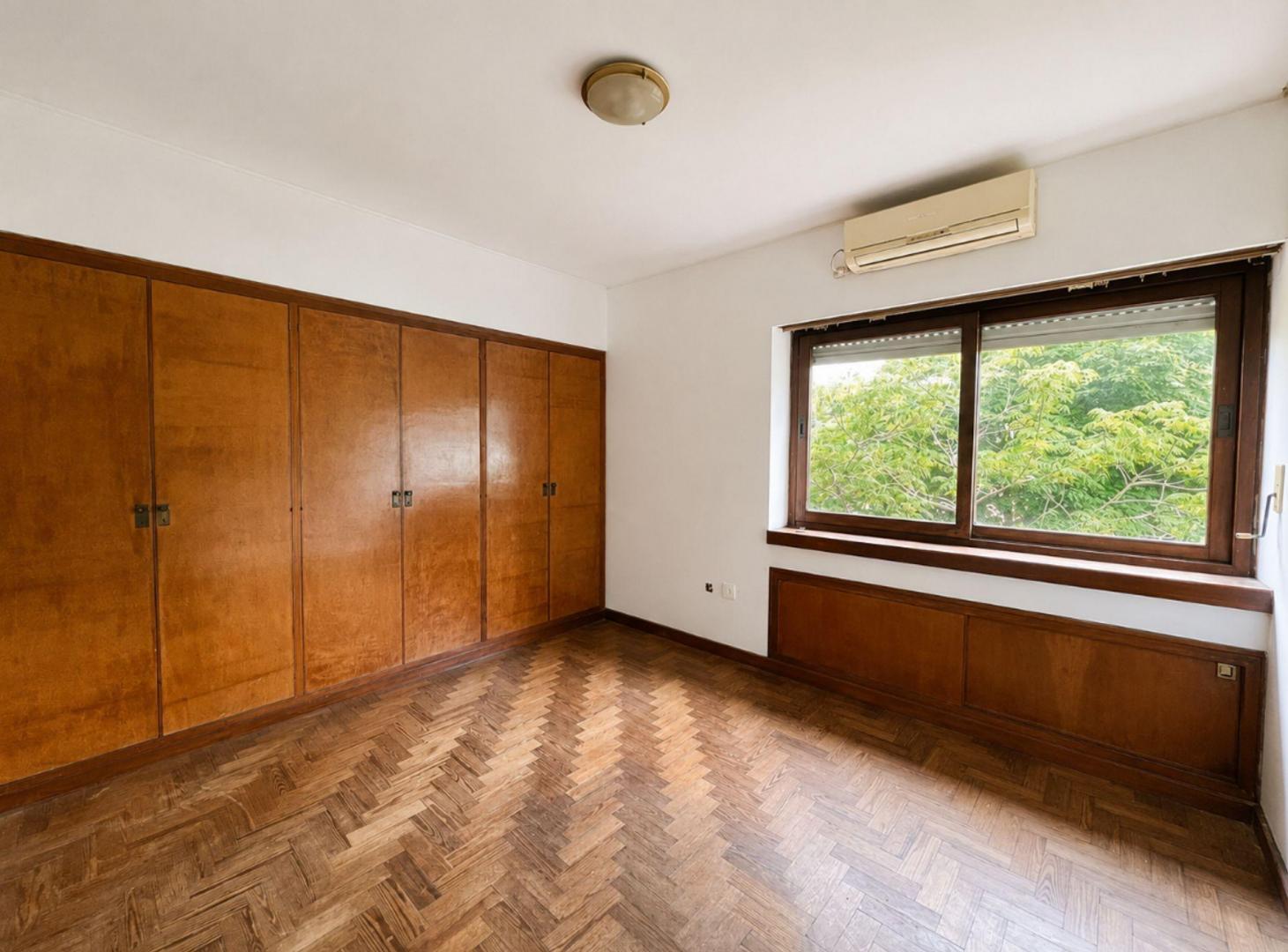 Foto de Venta casa patio y cochera La Plata, imagen 3