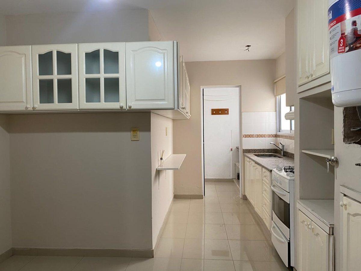 Foto de DEPARTAMENTO 3 DORMITORIOS VENTA CENTRO LA PLATA, imagen 4