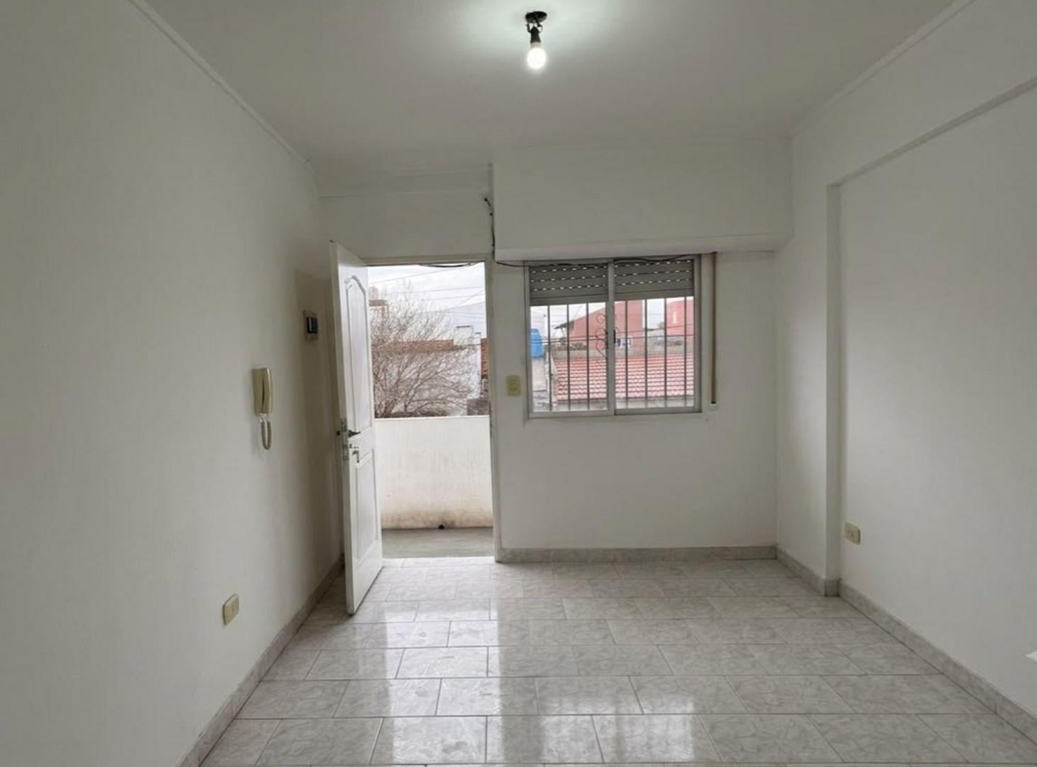 Foto de DEPARTAMENTO EN VENTA ZONA FACULTADES, imagen 1