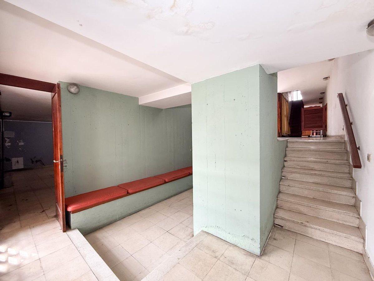 Foto de CASA 4 DOMITORIOS VENTA LA PLATA PARQUE Y PILETA, imagen 2