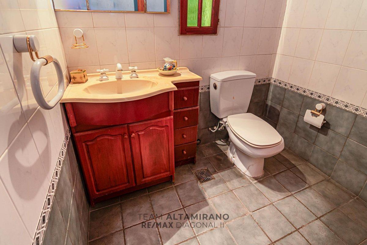 Foto de CASA EN VENTA EN LA PLATA, 4 dormitorios, 4 y 62, imagen 5