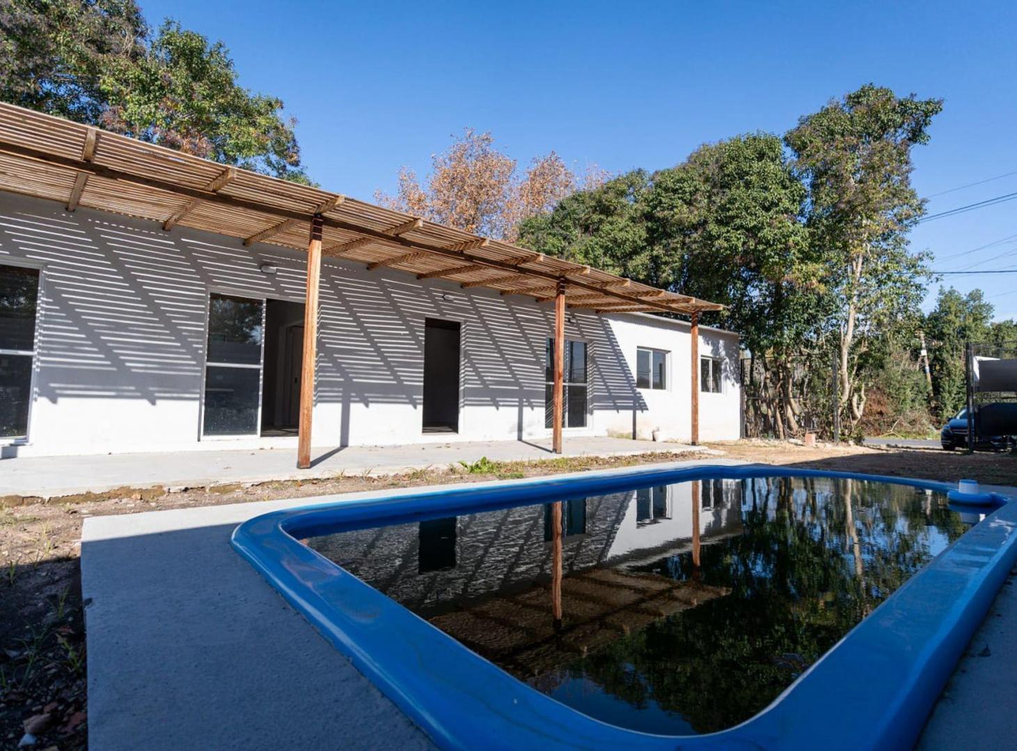 Foto de Casa con pileta en venta La Plata, imagen 3