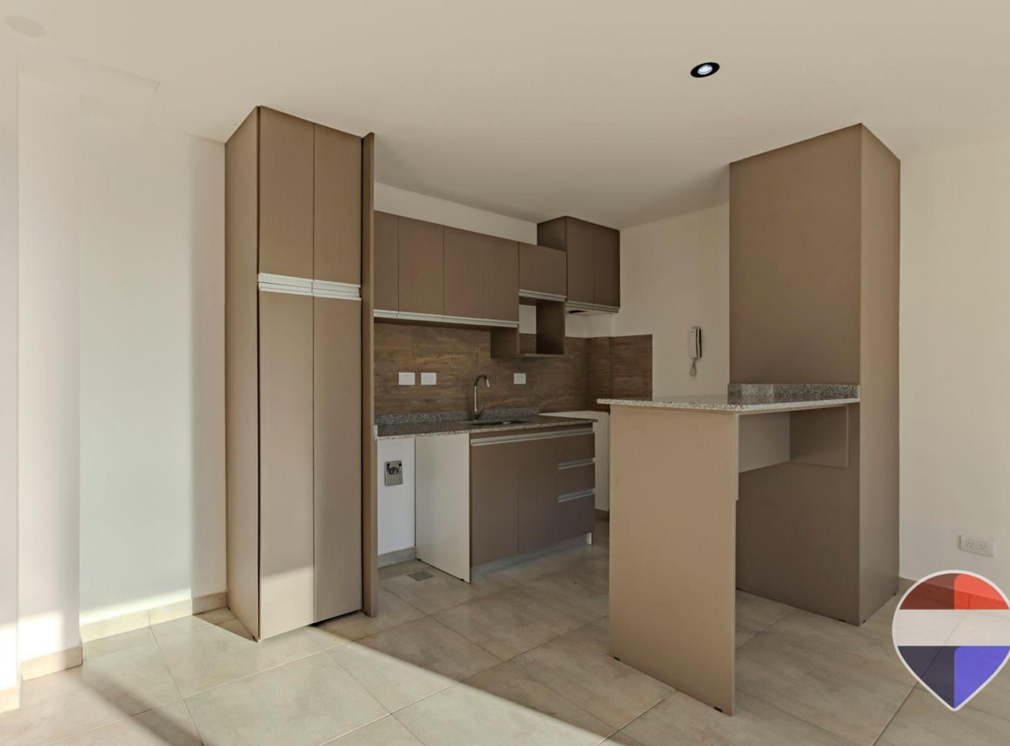 Foto de VENTA Departamento 2 ambientes BERAZATEGUI, imagen 2