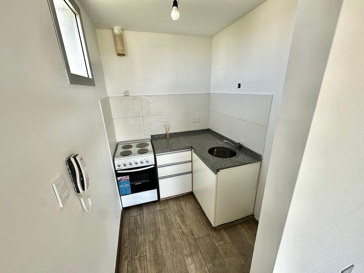 Foto de MONOAMBIENTE EN VENTA EN LA PLATA, imagen 1