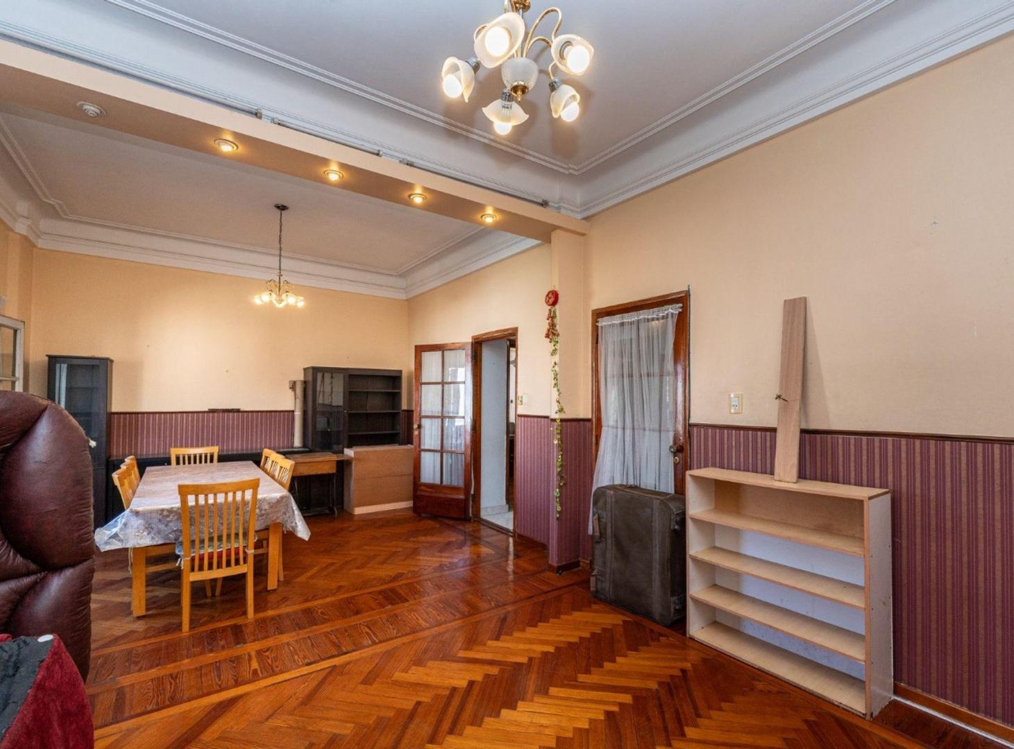 Foto de DEPARTAMENTO 5 AMBIENTES EN VENTA - BALVANERA, imagen 4