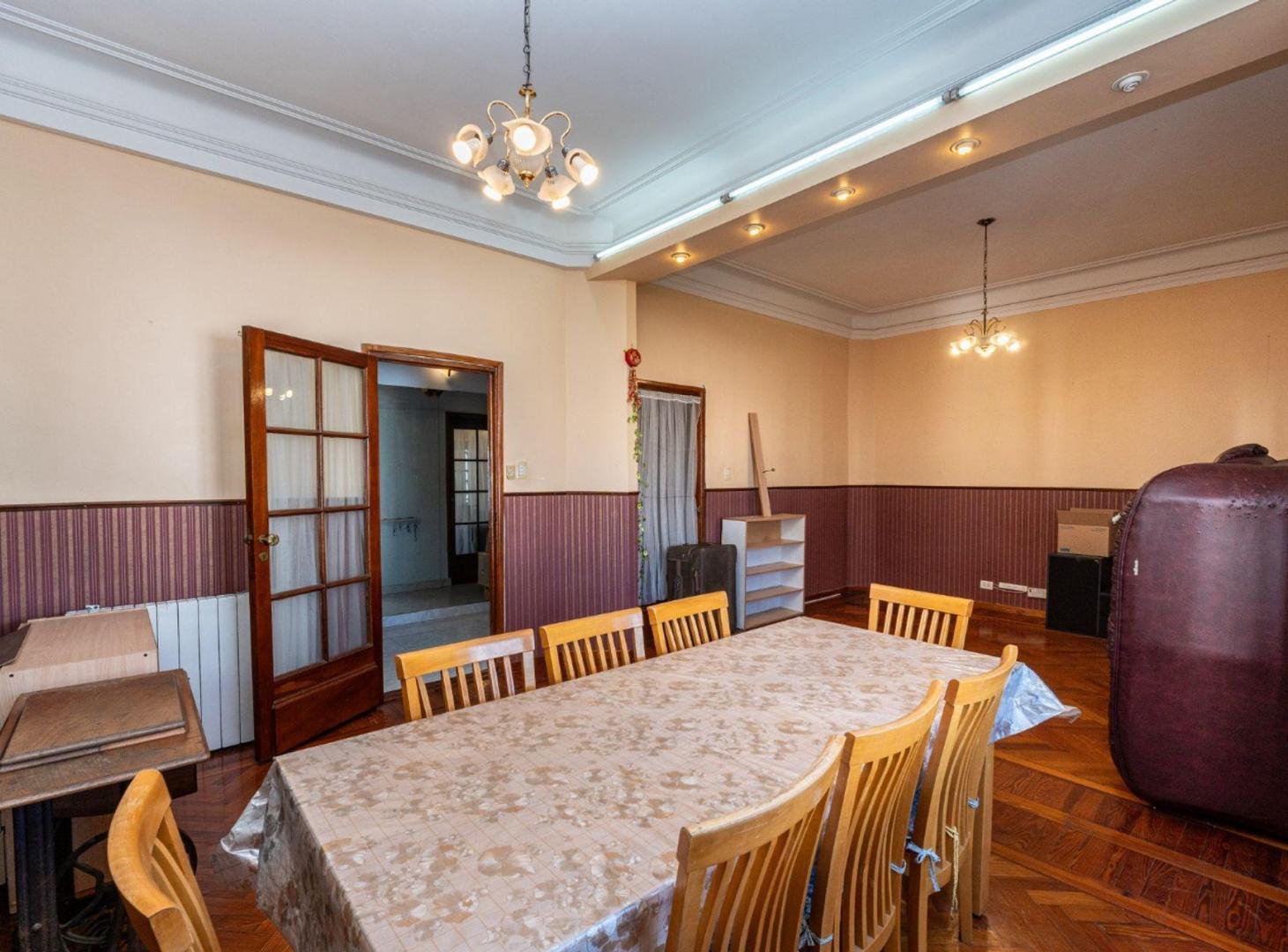 Foto de DEPARTAMENTO 5 AMBIENTES EN VENTA - BALVANERA, imagen 2
