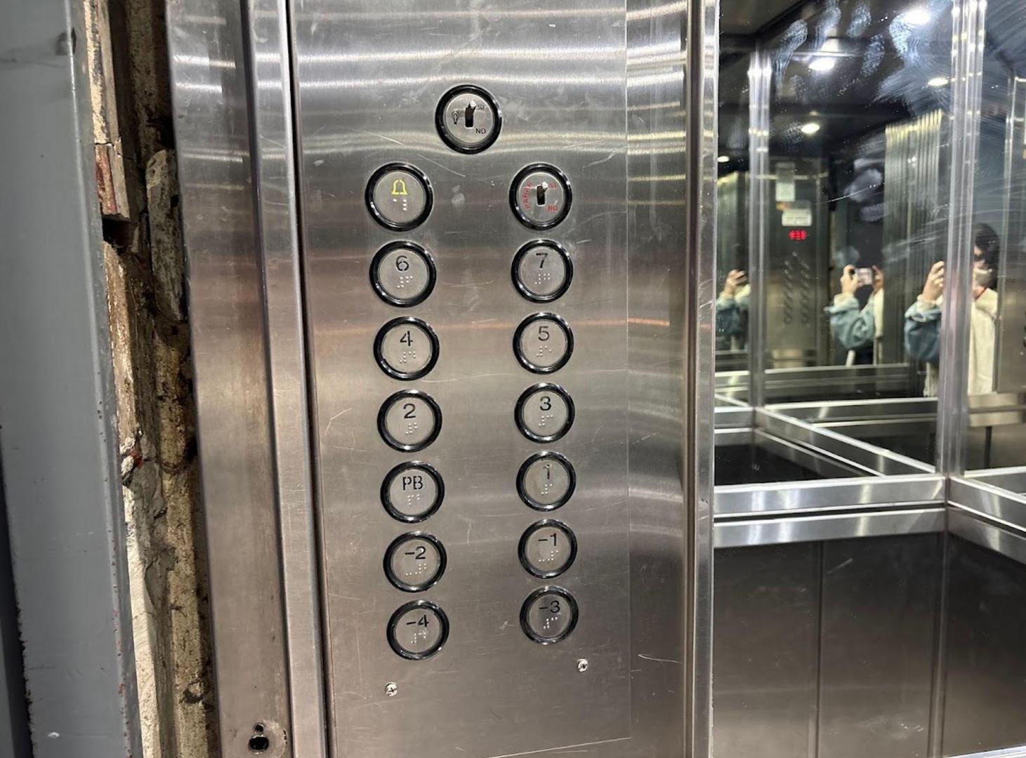 Foto de VENTA COCHERA DE 12,42M2 EN BELGRANO, imagen 2