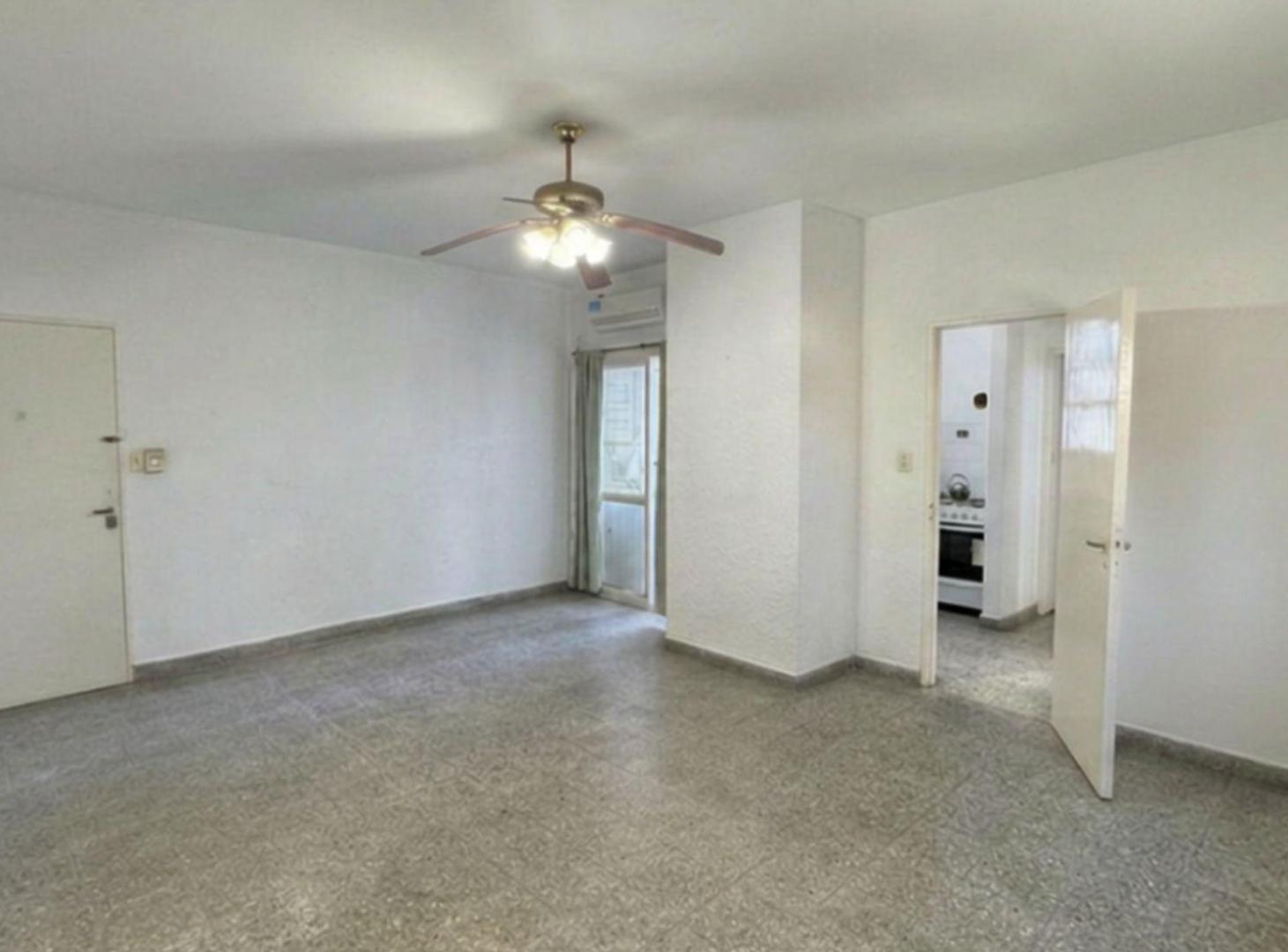 Foto de VENTA DEPARTAMENTO APTO BANCO 2 AMBIENTES LA PLATA, imagen 1