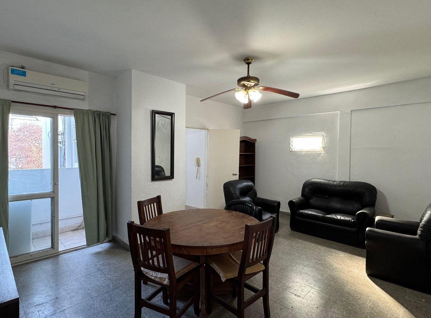 Foto de VENTA DEPARTAMENTO APTO BANCO 2 AMBIENTES LA PLATA, imagen 4