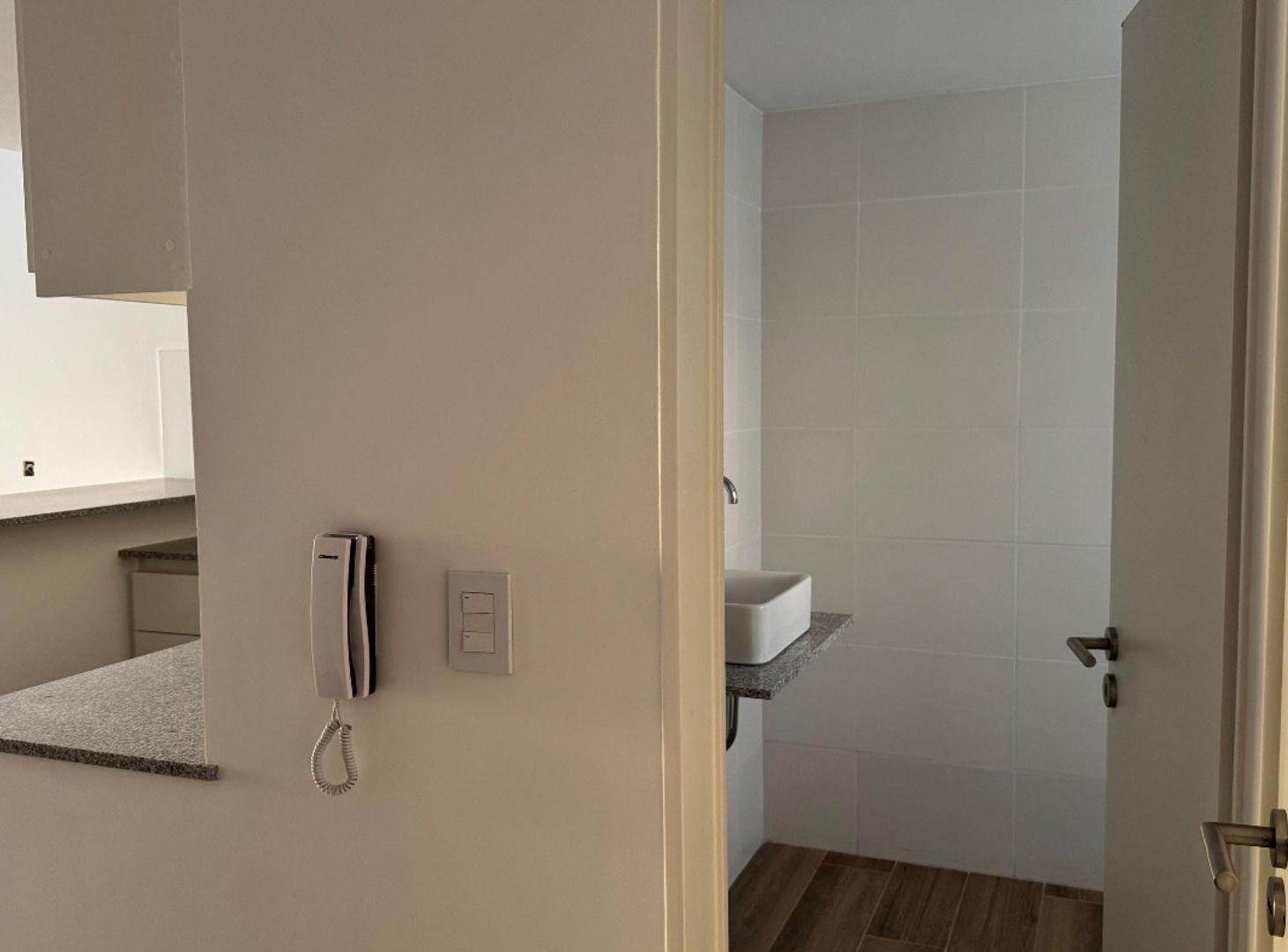 Foto de VENTA MONOAMBIENTE en casco de LA PLATA - En pozo, imagen 5