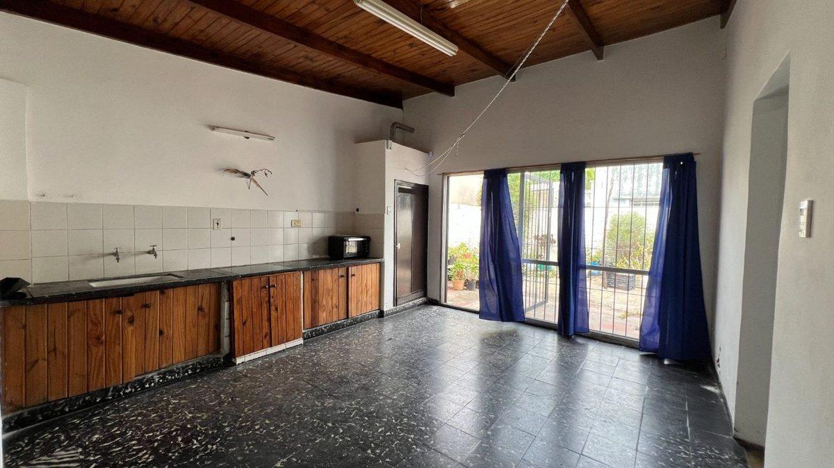 Foto de CASAS EN VENTA LA PLATA LOS HORNOS, imagen 3