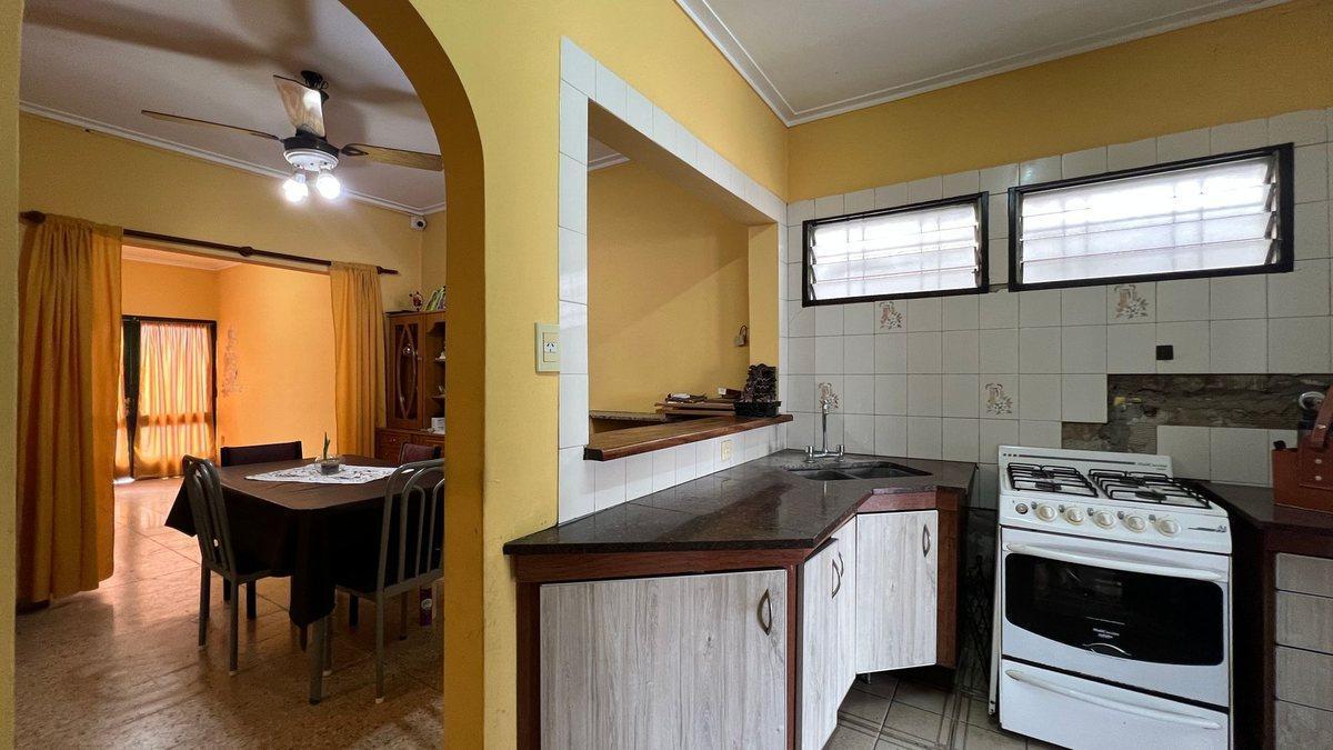 Foto de CASAS EN VENTA LA PLATA LOS HORNOS, imagen 1
