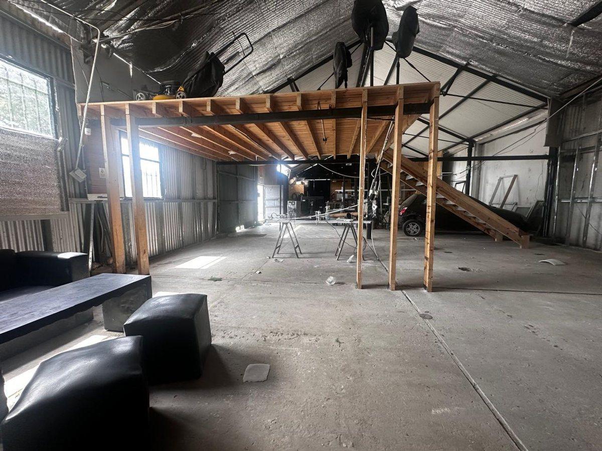 Foto de Lote con Galpon comercial en VENTA en avenida 122, imagen 2