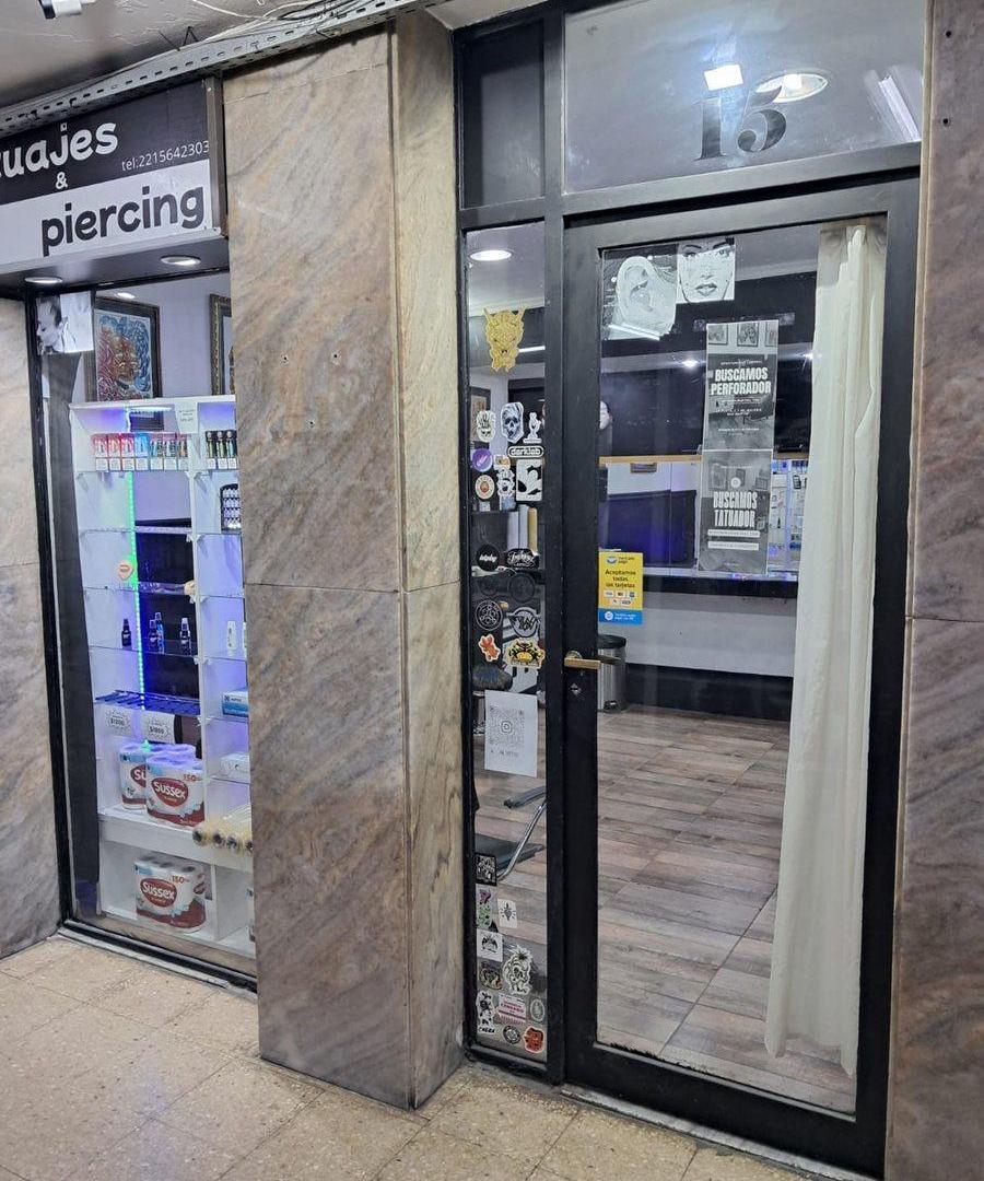 Foto de Venta de local Galeria San Martin de La Plata, imagen 3