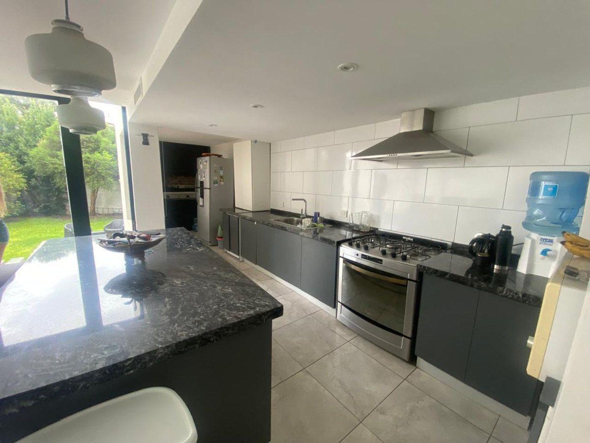 Foto de CASA EN VENTA EN LA PLATA, imagen 5