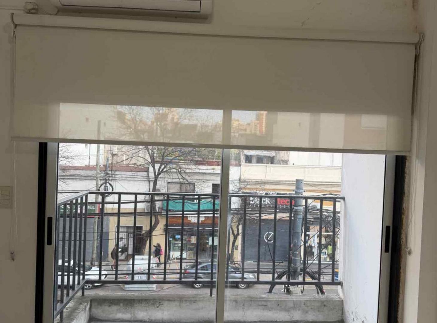 Foto de VENTA MONOAMBIENTE BALVANERA, con BALCÓN equipado., imagen 1