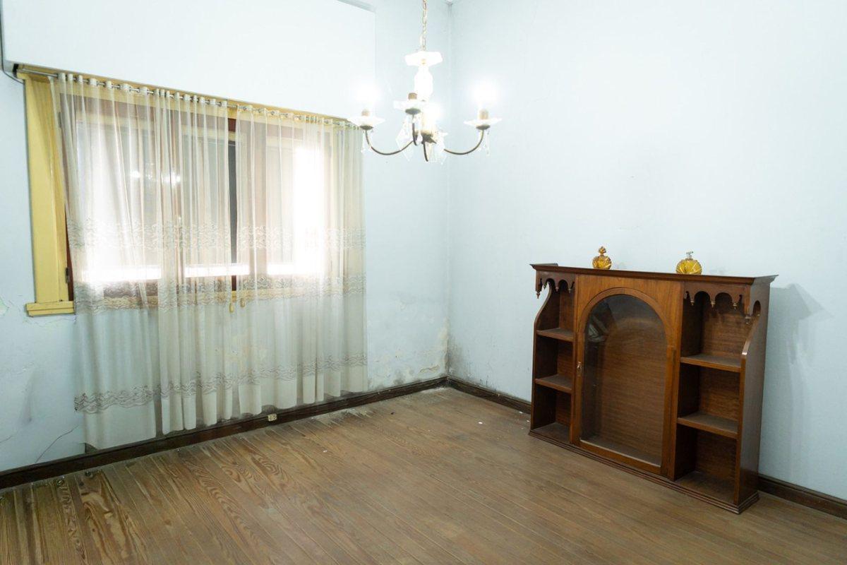 Foto de CASA EN VENTA PATIO Y PARRILLA EN LA PLATA 4 AMB, imagen 2