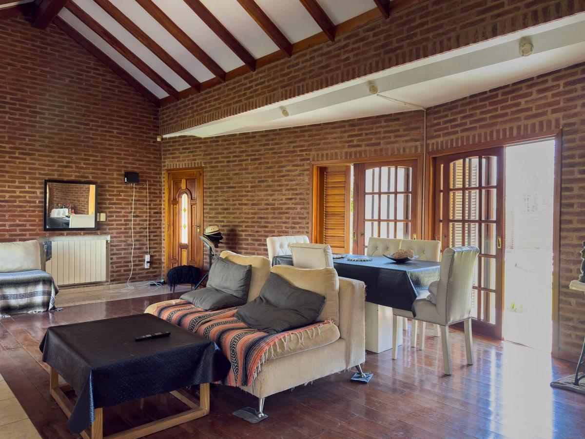 Foto de CASA EN VENTA EN GONNET, imagen 1
