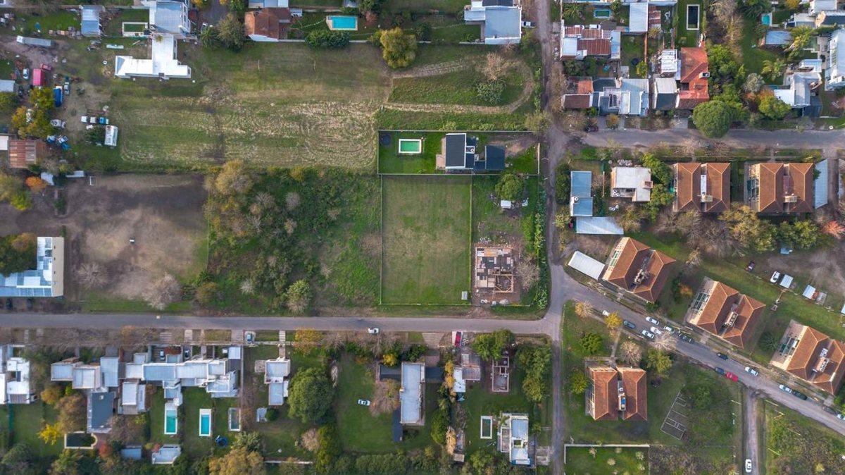 Foto de TERRENO EN VENTA EN GONNET, imagen 3