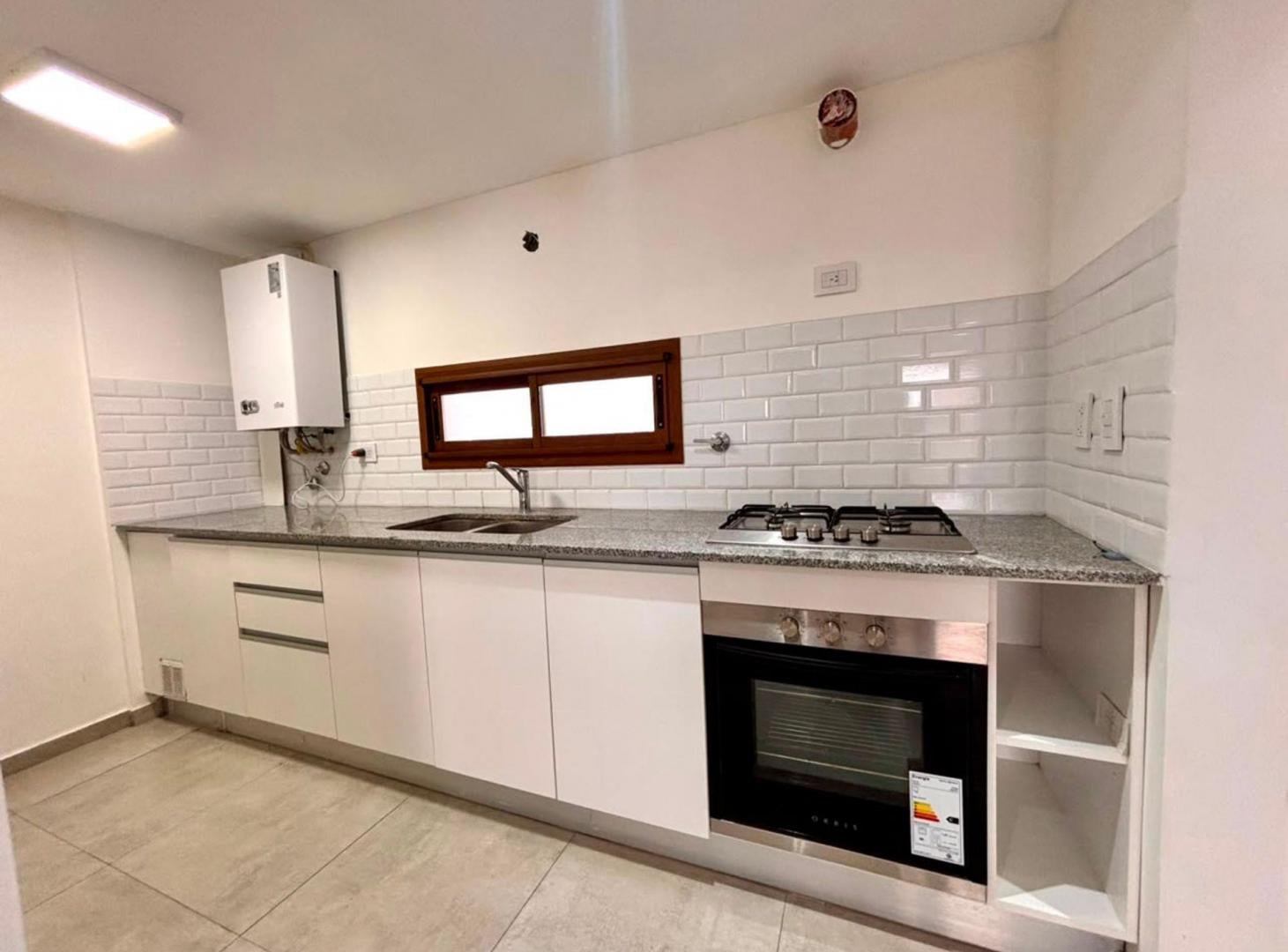 Foto de DEPARTAMENTO 1 DORMITORIO EN VENTA LA PLATA, imagen 1