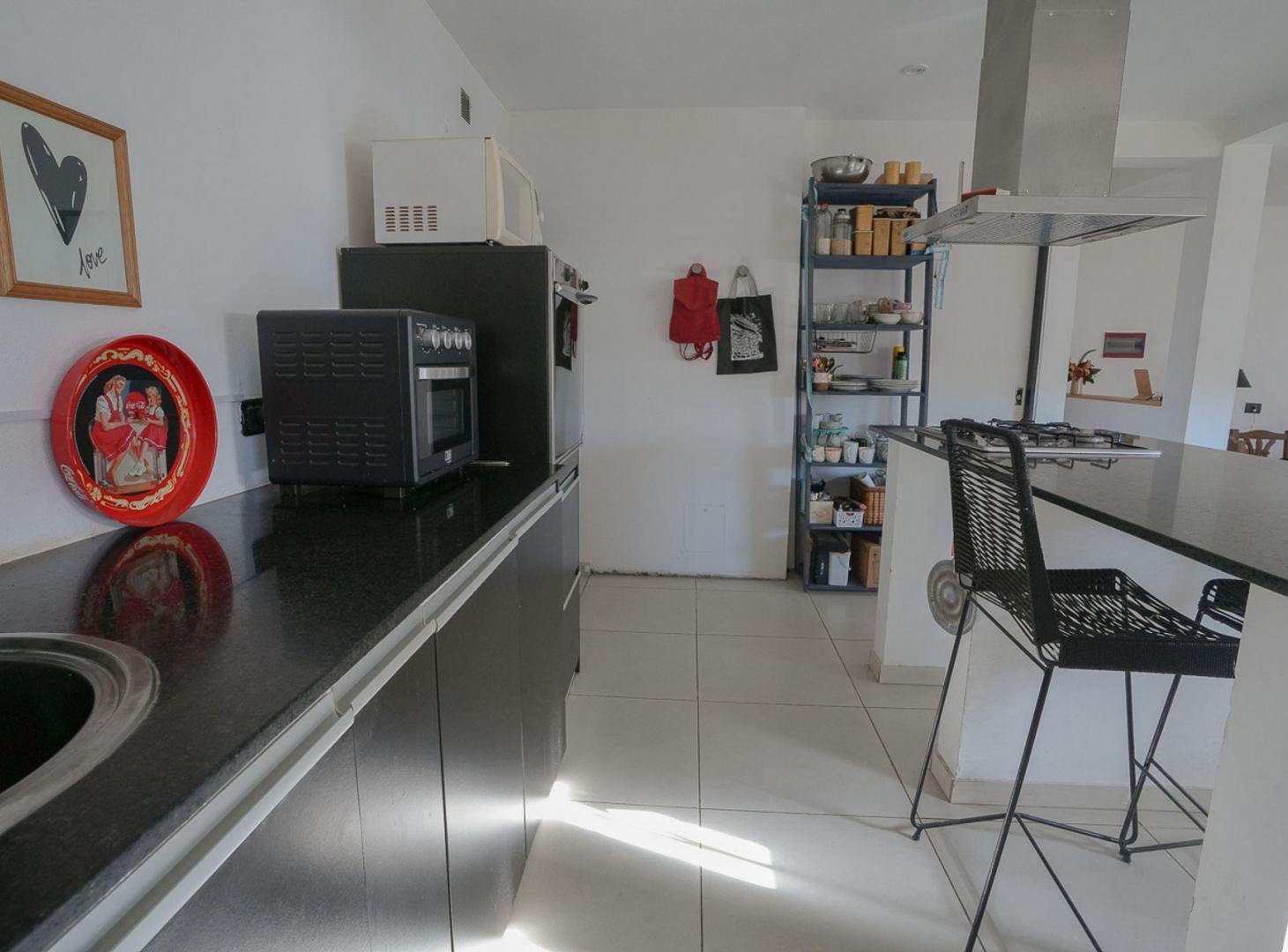 Foto de CASA EN VENTA EN VILLA CASTELLS - GONNET, imagen 2