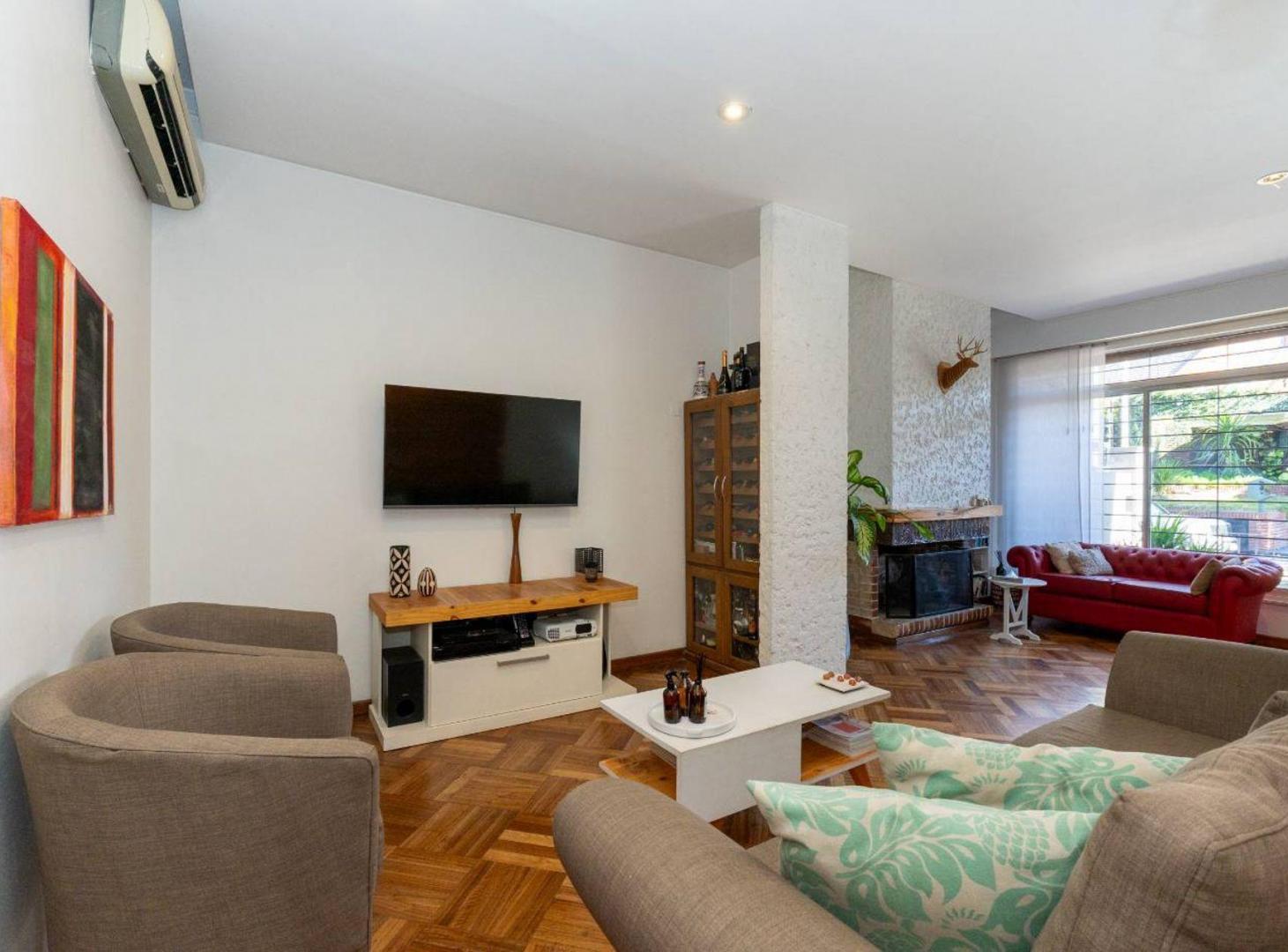 Foto de CASA EN VENTA 5 AMB EN VILLA SARMIENTO ZONA WARD, imagen 2