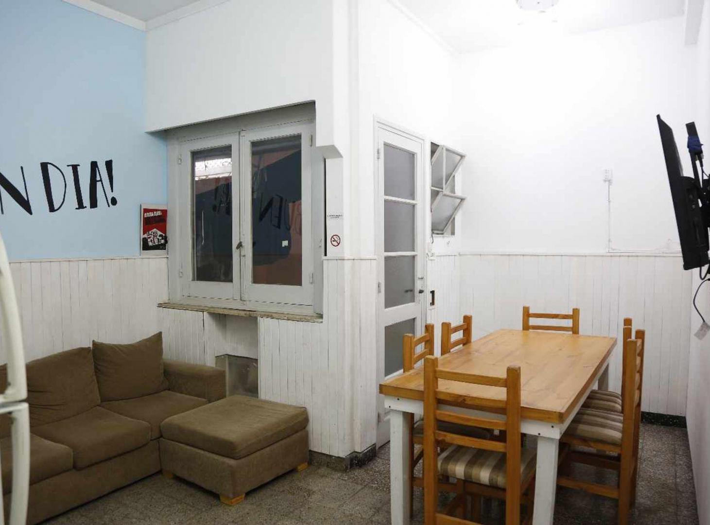 Foto de PH 5 dormitorios en venta La Plata con Cocheras, imagen 1