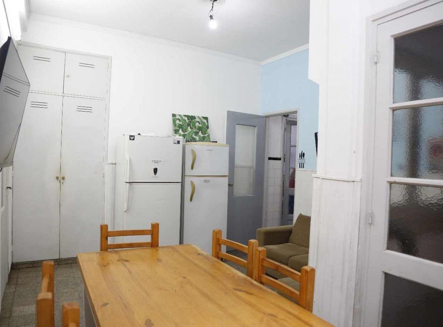 Foto de PH 5 dormitorios en venta La Plata con Cocheras, imagen 4