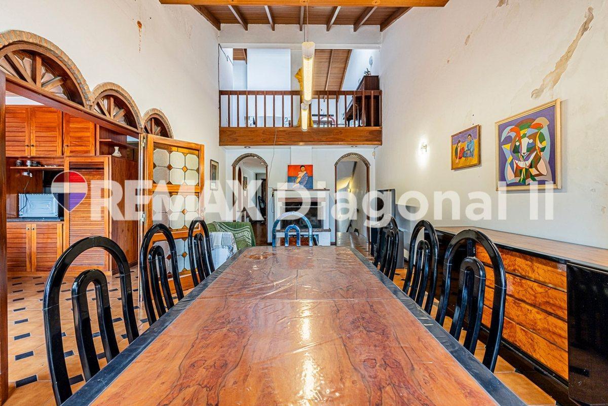 Foto de CASA EN VENTA LA PLATA CON LOCAL, imagen 3