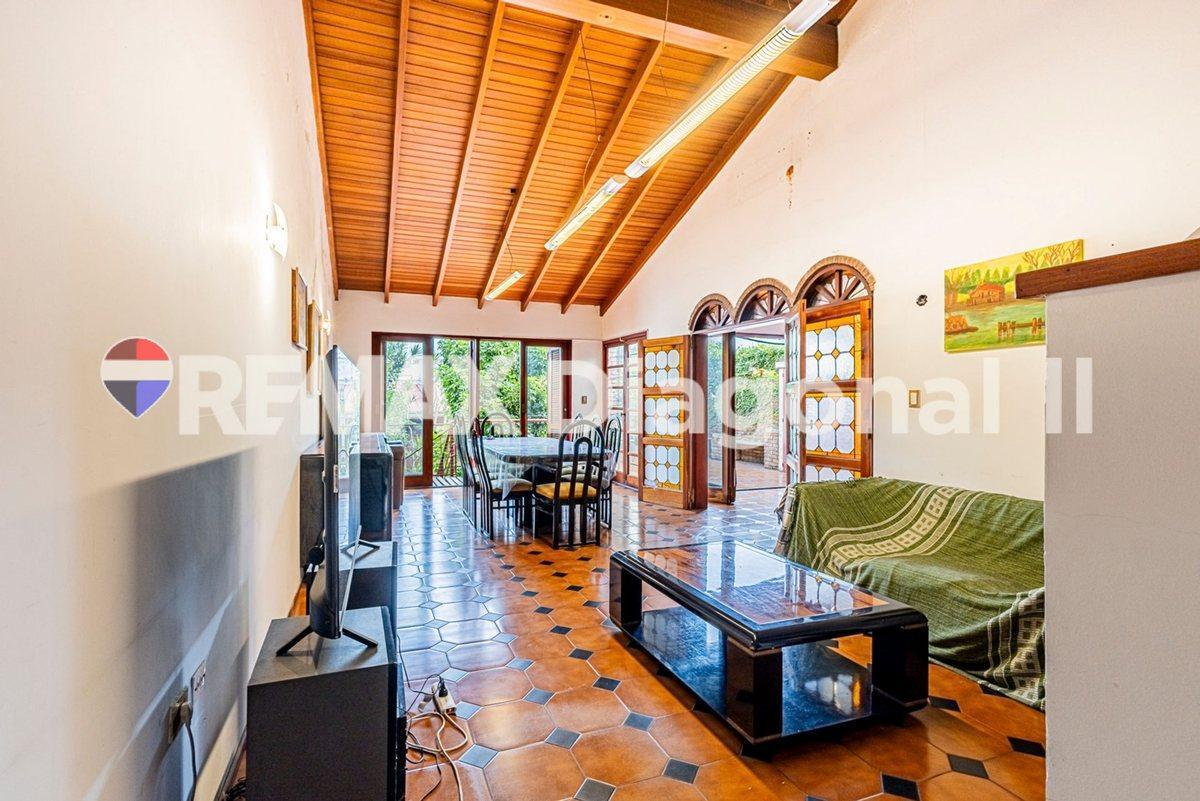 Foto de CASA EN VENTA LA PLATA CON LOCAL, imagen 1