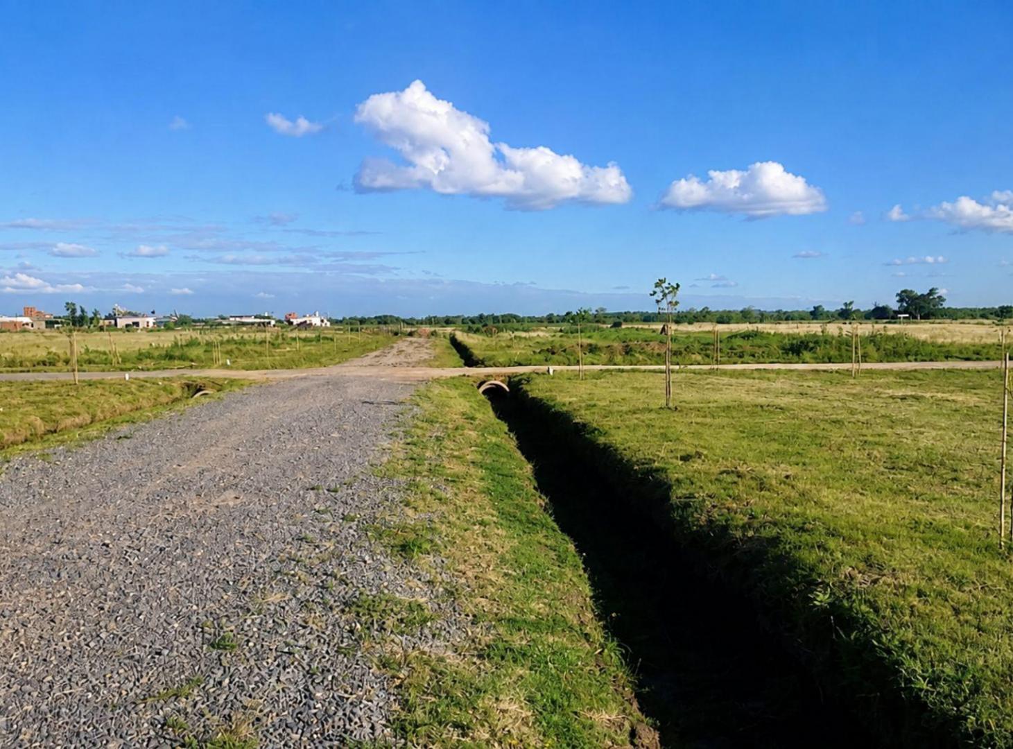 Foto de Venta lote con escritura La Plata, imagen 3