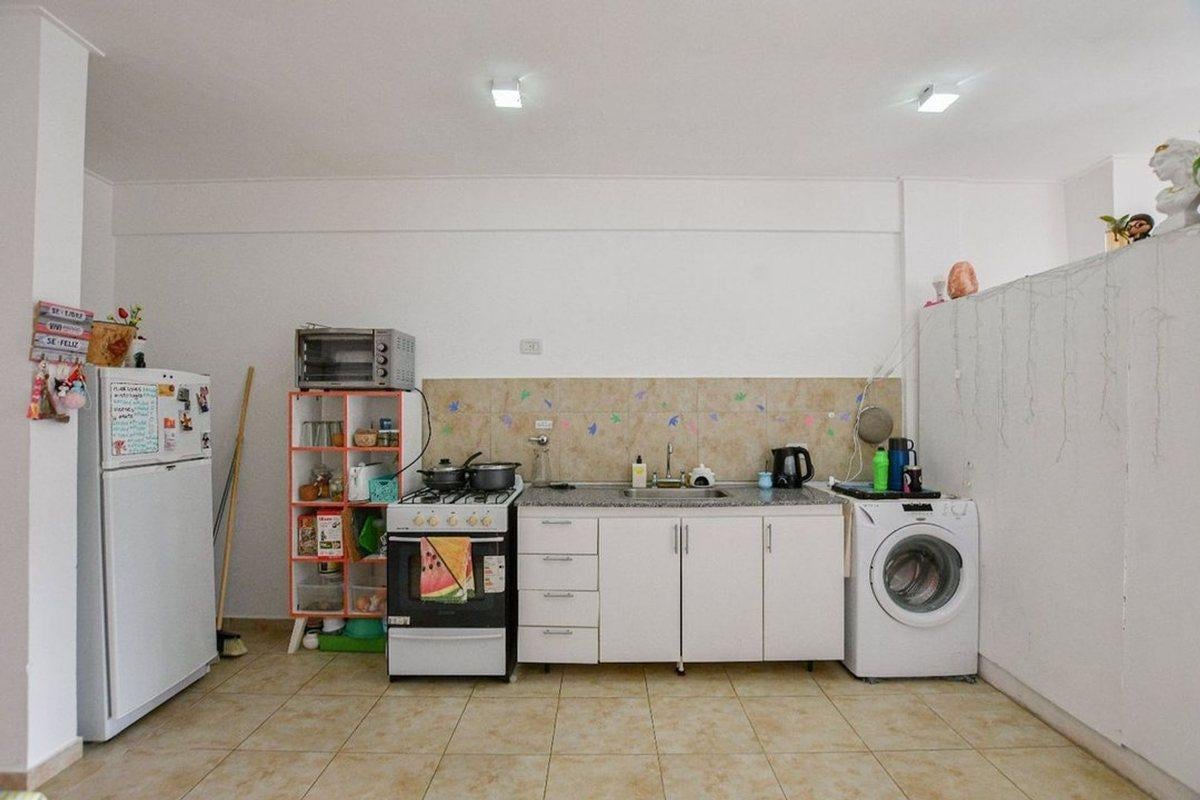 Foto de DEPARTAMENTO MONOAMBIENTE EN VENTA LA PLATA, imagen 2