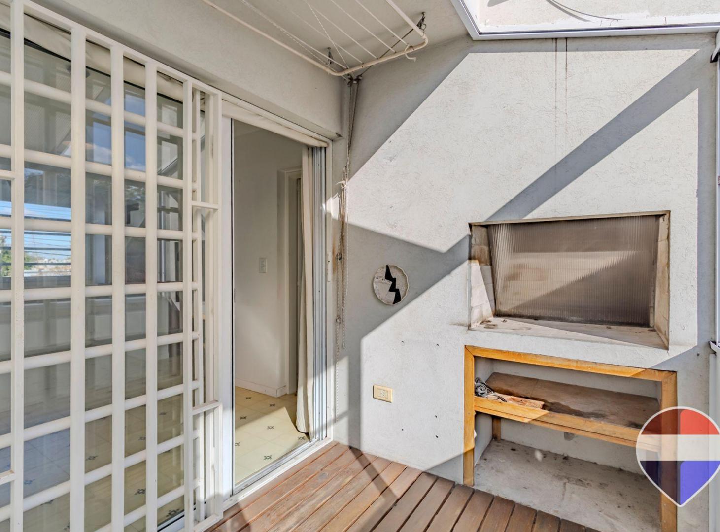 Foto de DEPARTAMENTO EN VENTA, 2 DORMITORIOS, CON COCHERA, imagen 2