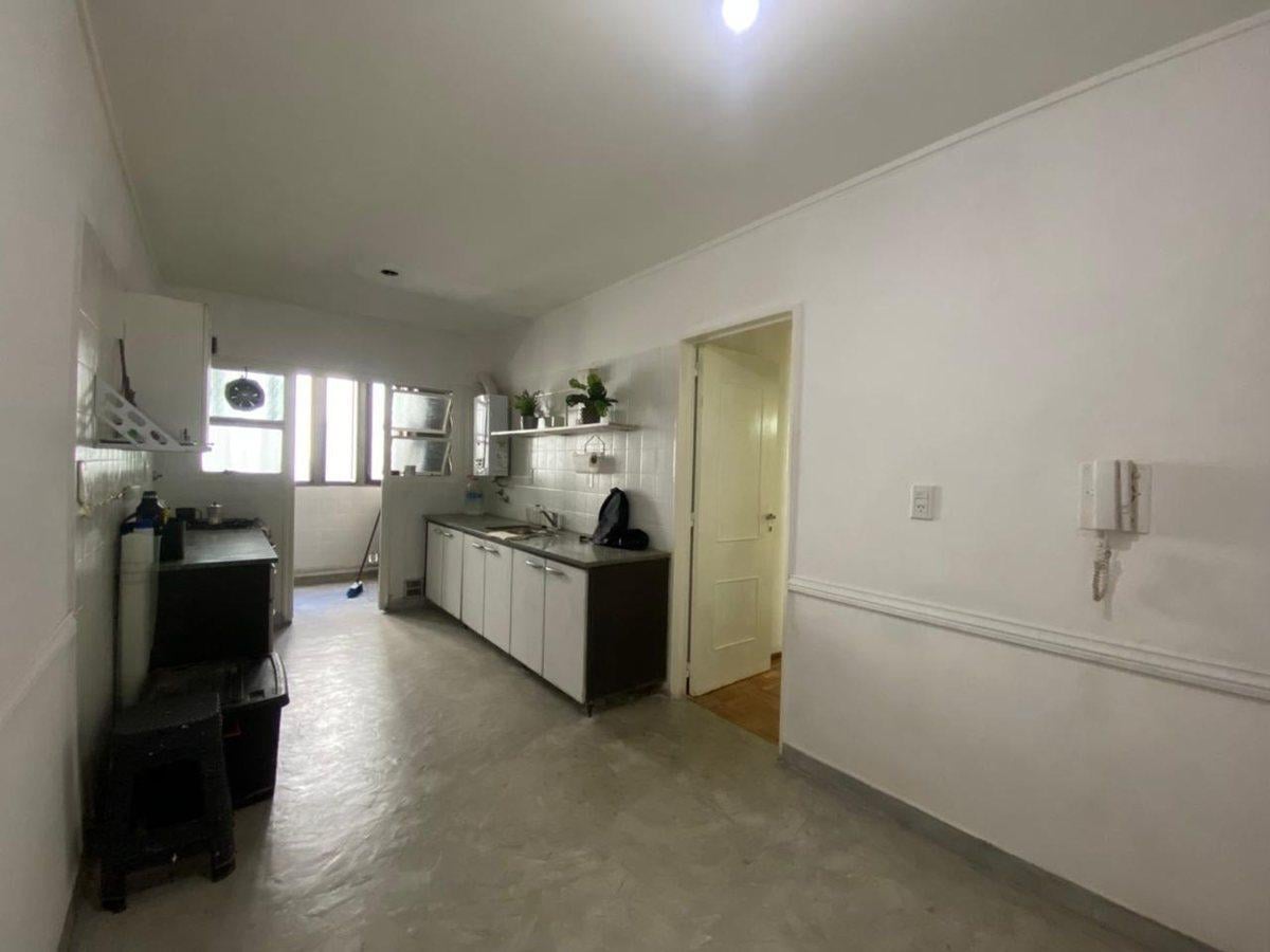 Foto de DEPARTAMENTO 4 DORMITORIOS CON COCHERA EN VENTA, imagen 2