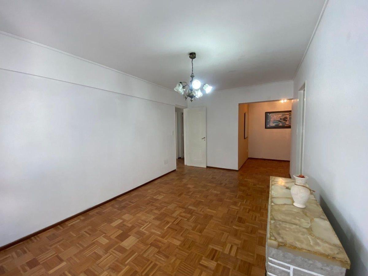 Foto de DEPARTAMENTO 4 DORMITORIOS CON COCHERA EN VENTA, imagen 3