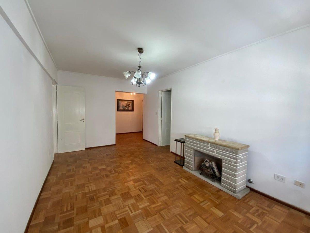 Foto de DEPARTAMENTO 4 DORMITORIOS CON COCHERA EN VENTA, imagen 4